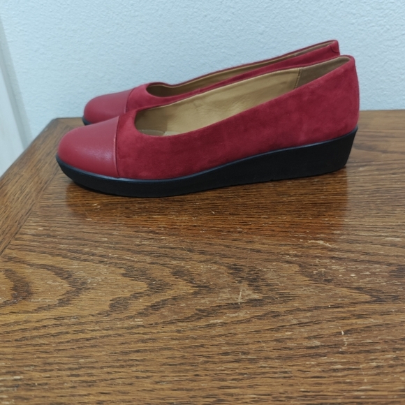 Hotter Angel Loafer Suede Size US 10 UK 8 Flats Red Hot England Coquette - Picture 3 of 10